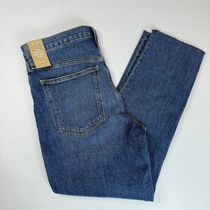 Madewell The Perfect Fit Vintage Jean. Women's 30x27 cropped light wash raw hem
